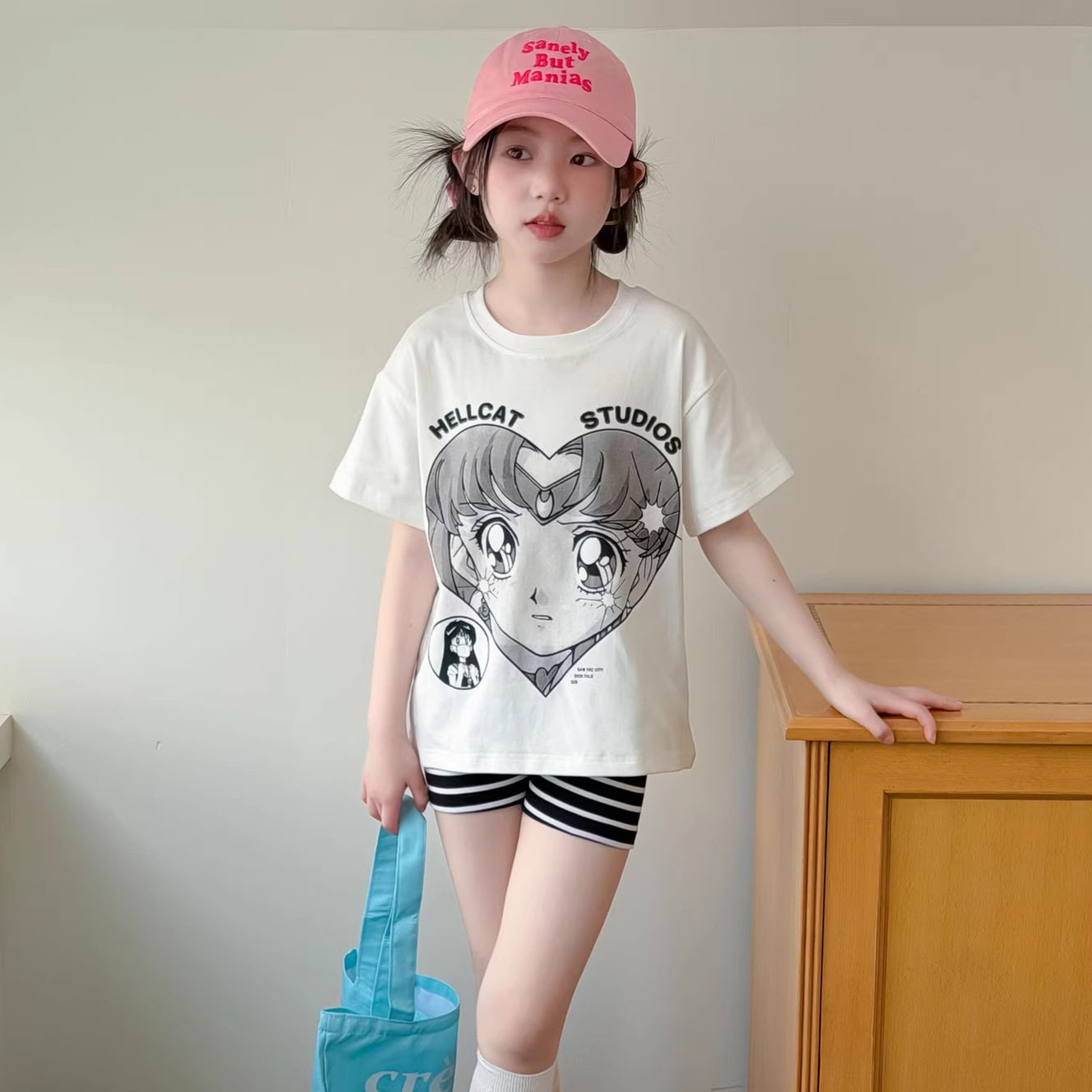 女童套装2026夏新款儿童卡通印花爱心宽松短袖T恤+条纹短裤两件套