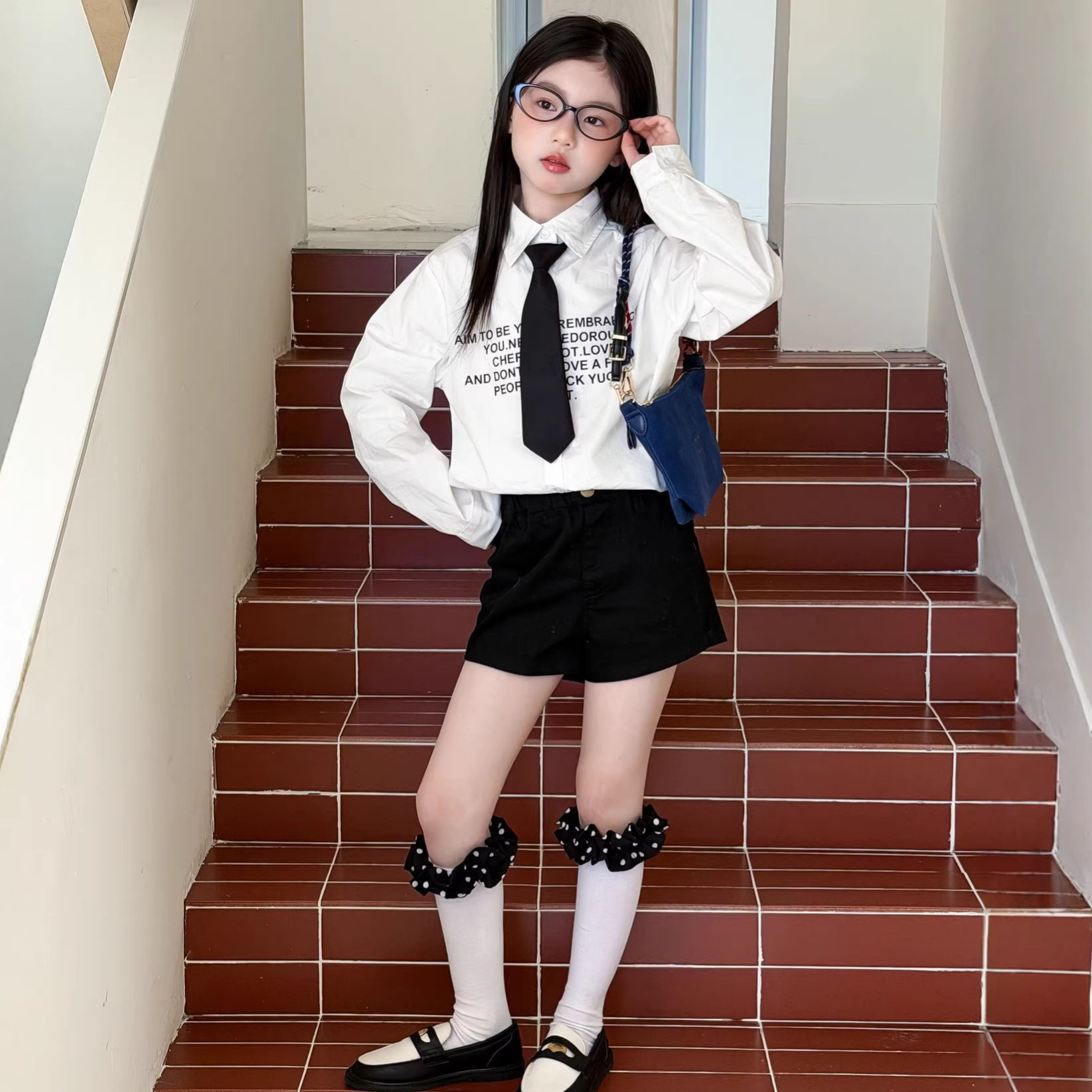 税后价童套装2026春季儿童字母长袖衬衫黑色短裤套装女宝潮范两件