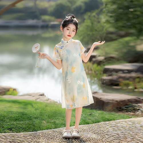 儿童旗袍2026新款夏季改良奥黛短袖女童新中式国风气质显瘦演出服