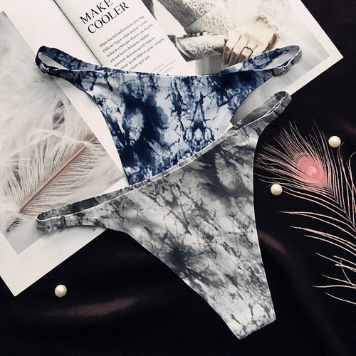 一片式无痕低腰内裤女丁字丝滑