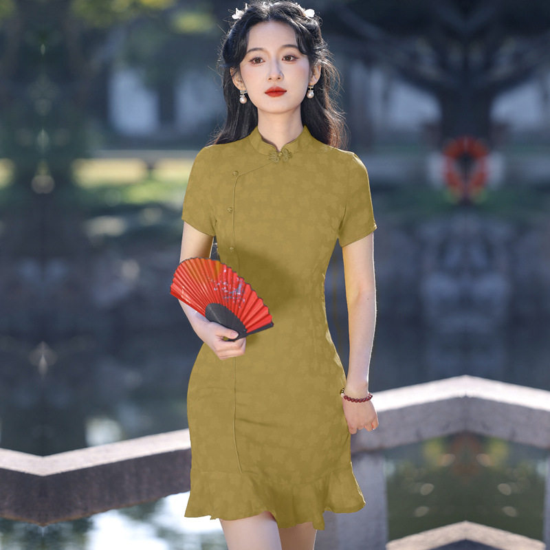 迪菲丽格女装固执官方旗舰店专柜同款逸红颜画报夫人限时赏味旗袍图片
