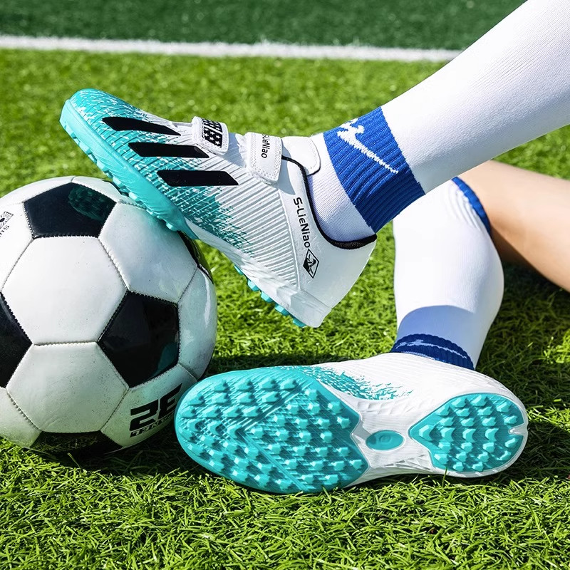 正品国潮联名男童运动鞋新款秋季新款小学生儿童耐磨碎钉足球鞋女