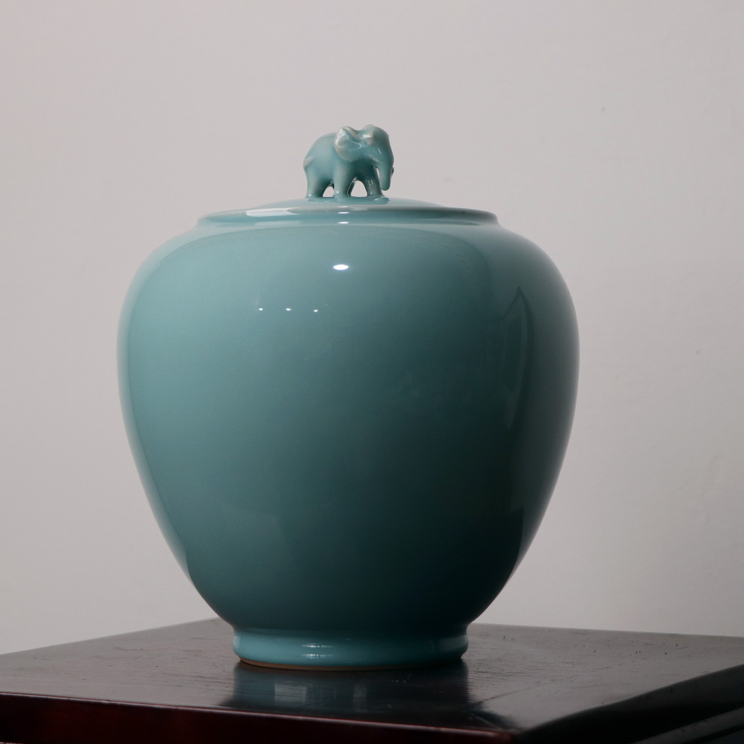 龙泉窑青瓷花瓶摆件洪振华纯手工太平有象中式陶瓷花器高端收藏品