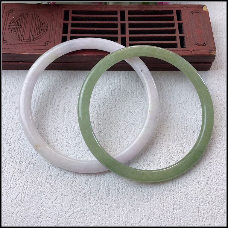 天然缅甸翡翠手镯双色对镯