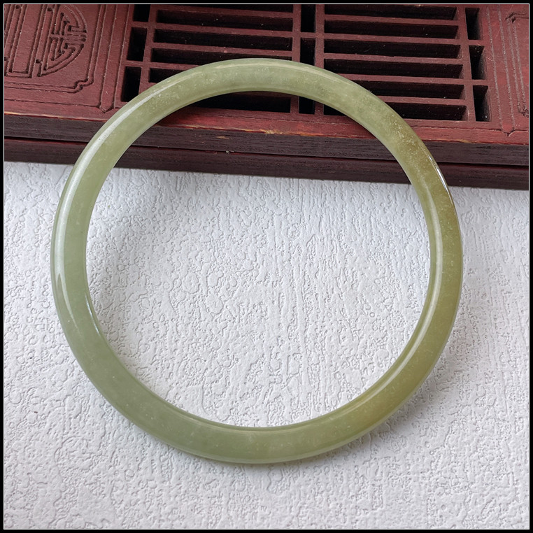 55圈口天然缅甸翡翠A货手镯冰糯种淡黄翡细条叮当镯玉镯子女