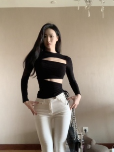 吉妮的宝藏 all black辣妹镂空小众设计感打底衫上衣长袖