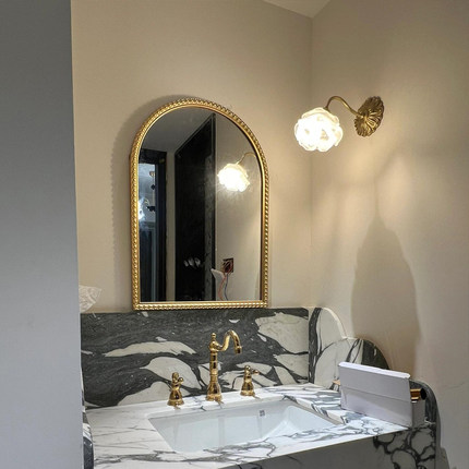 法式轻奢复古风梳妆镜轻奢高级led智能浴室挂镜高颜值艺术装饰镜