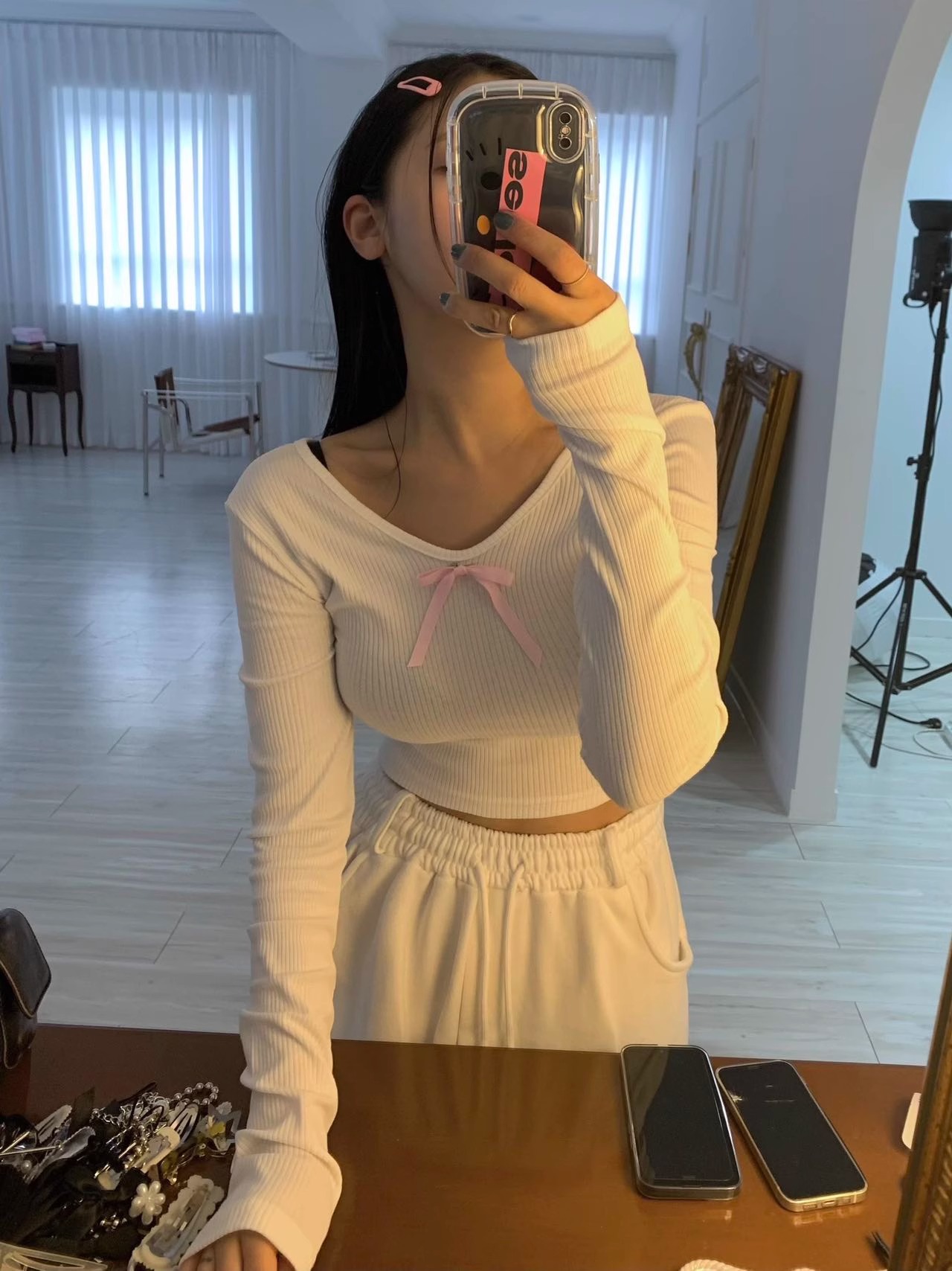 现 韩国东大门代购24夏季seolo-a纯欲蝴蝶结修身扭结露背长袖t恤