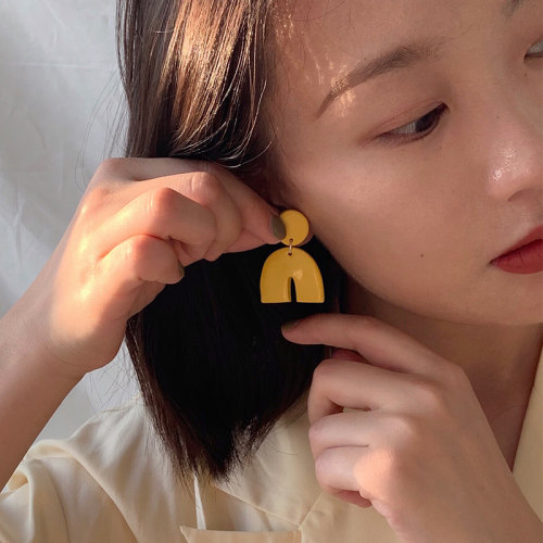 小众monote英国软陶彩色拱形耳饰