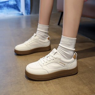 女款简约百搭休闲风运动鞋女孩2026春秋新款小众日常通勤时尚板鞋