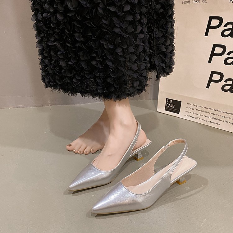 法式白尖头后空绊带包头凉鞋女