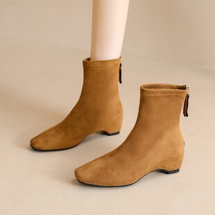 法式内增高短靴女2026秋季新款高级感气质瘦瘦靴百搭小个子马丁靴