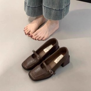 法式复古黑色小皮鞋女秋季新款方头粗跟玛丽珍一字带高跟气质单鞋