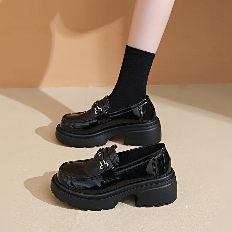 时尚厚底乐福鞋女2026春季新款百搭一脚蹬单鞋增高通勤气质小皮鞋