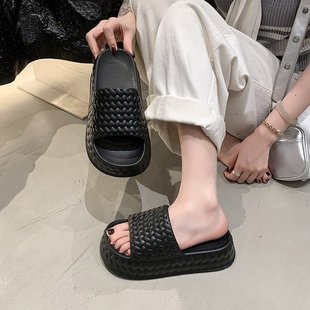 百搭 网红厚底坡跟凉拖鞋 女夏外穿增高7CM新款 时尚 高跟松糕底凉鞋