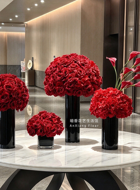酒店大堂前台轻奢红色玻璃圆花瓶