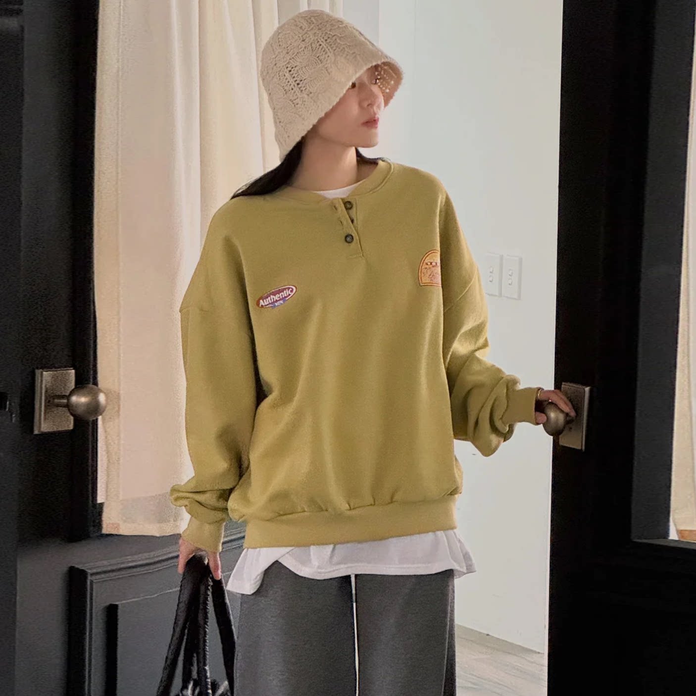 韩国大码女装胖mm冬装新品时尚徽标图案小棒球领薄绒休闲卫衣0111,女装/女士精品,大码内搭,淘宝优惠券,粉丝福利购,淘宝优惠卷