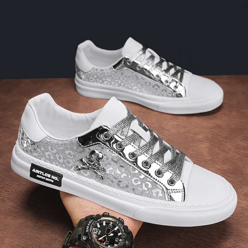 潮牌男鞋2025新款秋季银色百搭骷髅头工作板鞋网红休闲潮流小白鞋