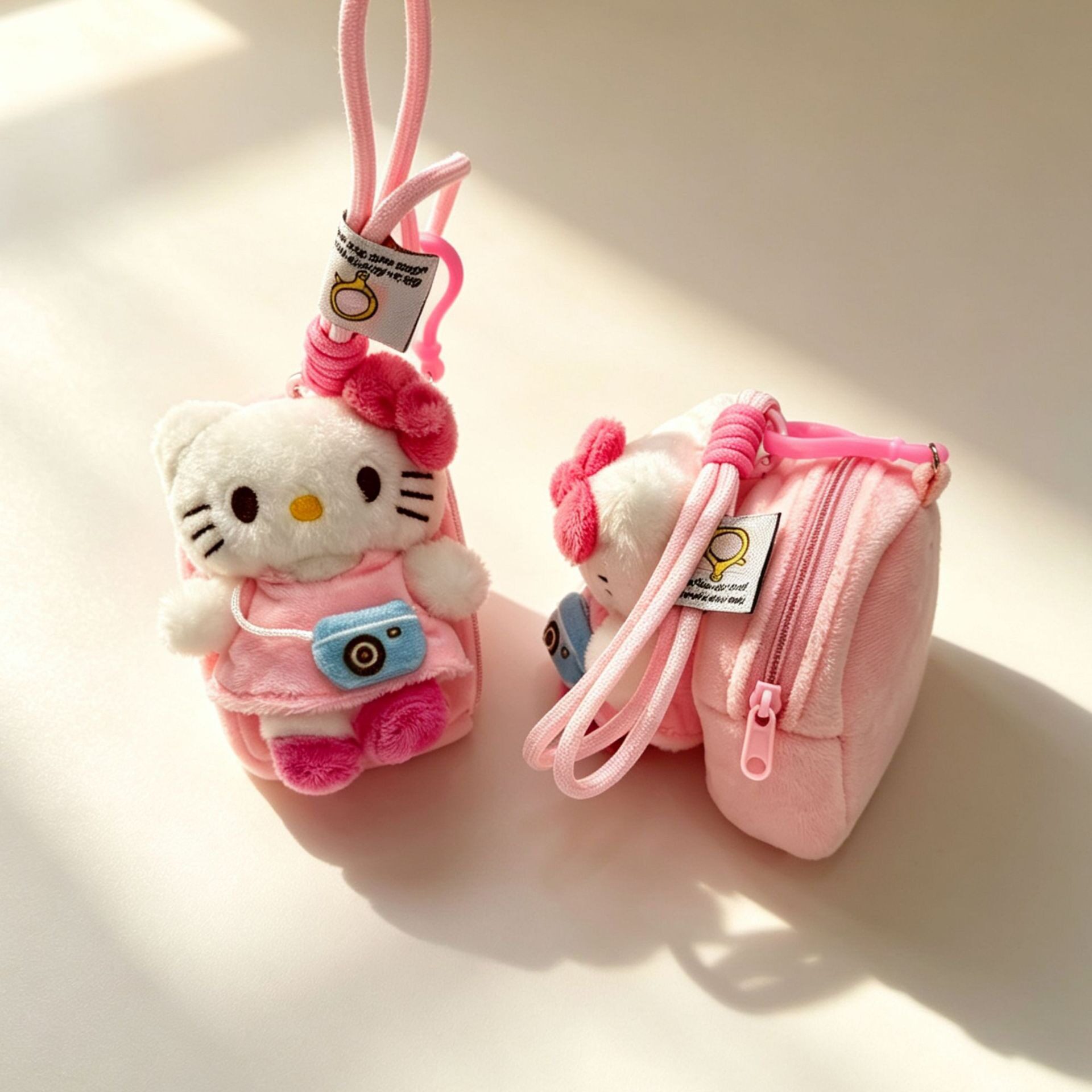 粉色猫咪毛绒迷你零钱包挂饰