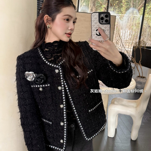 灰姑娘小香风家-韩系简约大气小香风保暖羽绒服外套(配胸花)Y5570