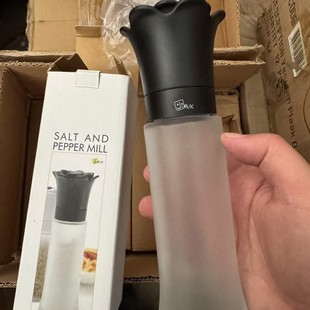 不锈钢胡椒研磨器手动家用厨房小型黑胡椒粒粉花椒碾碎器
