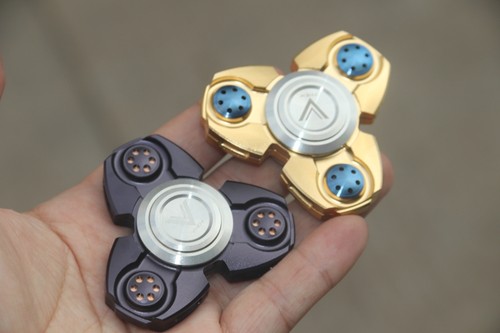 指尖陀螺九齿纯铜9齿联动魔方手指陀螺摩天轮金属精工齿轮联动