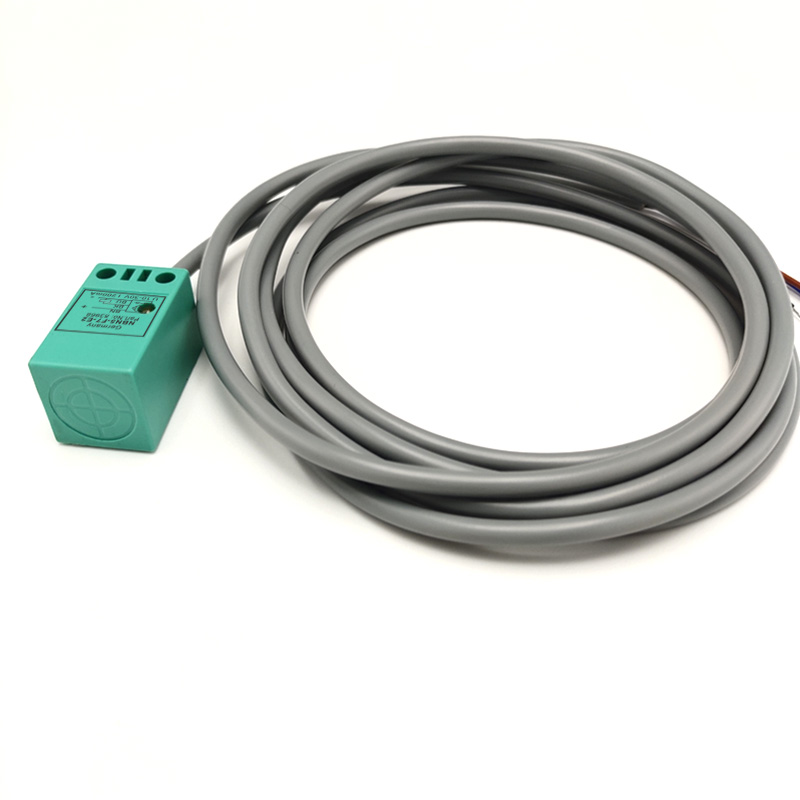 全新方形非埋入式接近开关FJ5-5LA FJ6-5KA KB NA NB PA PB LA LB