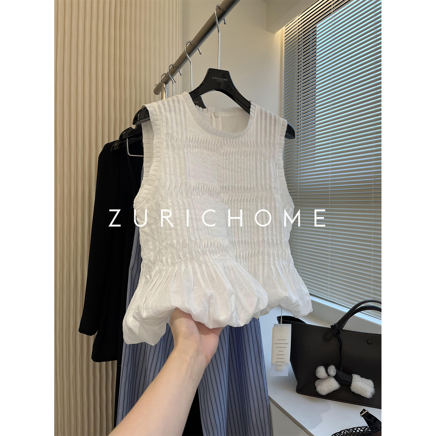 ZURICH HOME 重工好料泡泡摆 小可爱花包下摆 压褶白色无袖上衣