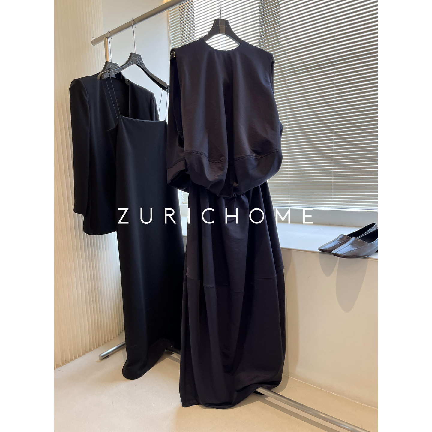 洋气蓝色花包无袖上衣+花包半裙