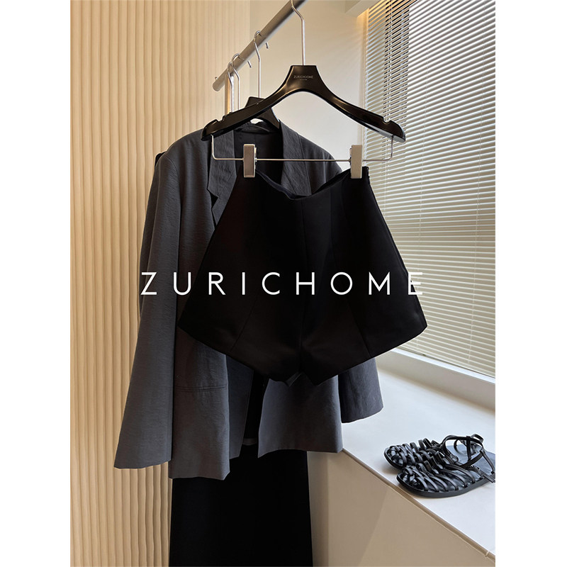 重工 好比例显瘦显身材 有筋骨感 黑色优雅 缎面拉链高腰热裤短裤,女装/女士精品,休闲裤,淘宝优惠券,粉丝福利购,淘宝优惠卷