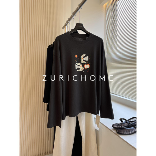 趣味印花灰色圆领长袖印花T恤