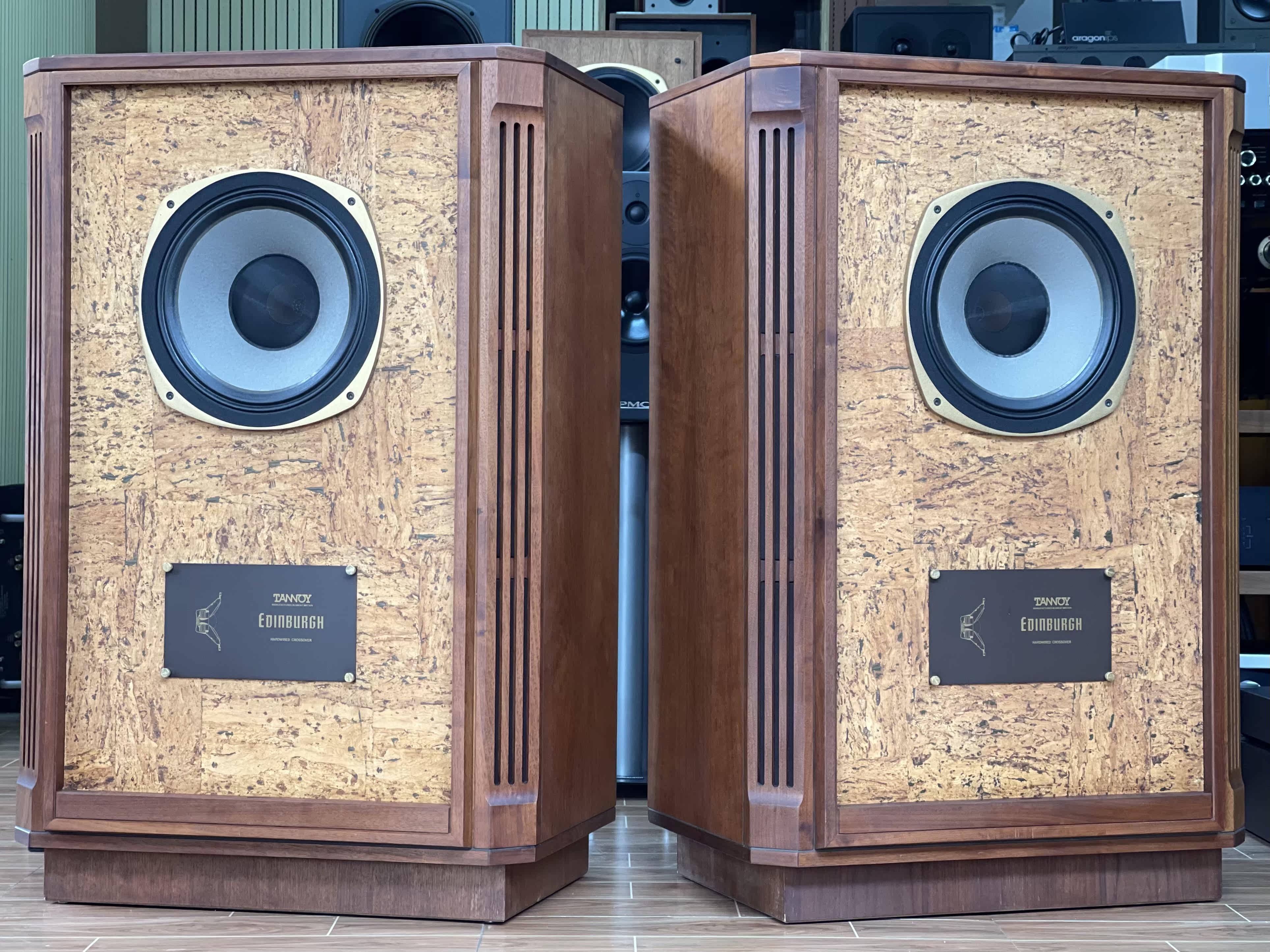 英国tannoy/天朗 edinburgh hw/爱丁堡二代 12寸同轴监听落地音箱