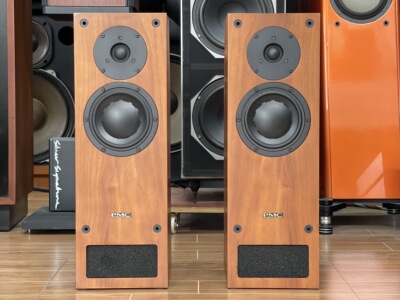 英国发烧高端书架音箱丹拿低音