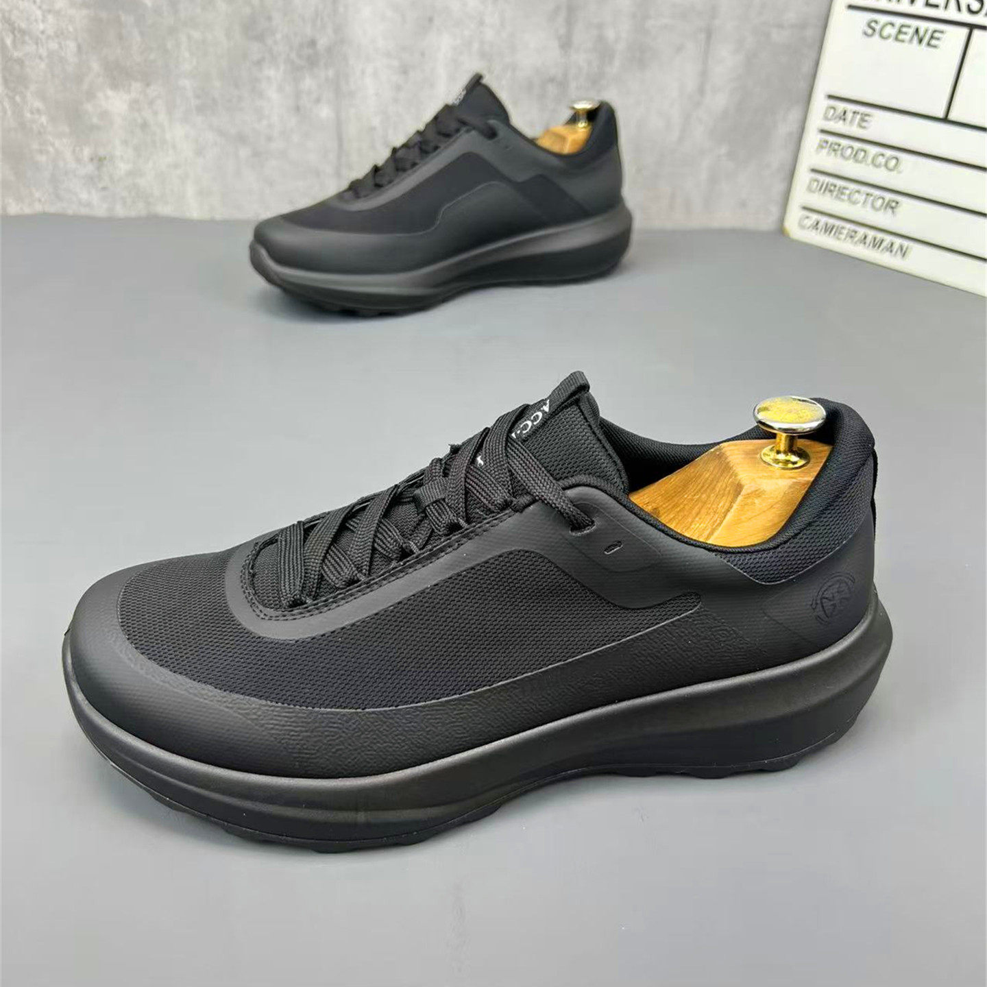 春季新款男士运动休闲鞋软底舒适百搭男鞋作训鞋户外徒步越野鞋男