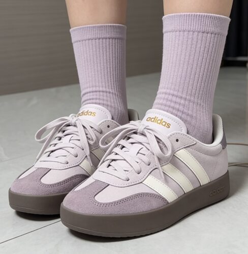Adidas/阿迪达斯BARREDA男女透气时尚休闲轻便经典板鞋KH6997