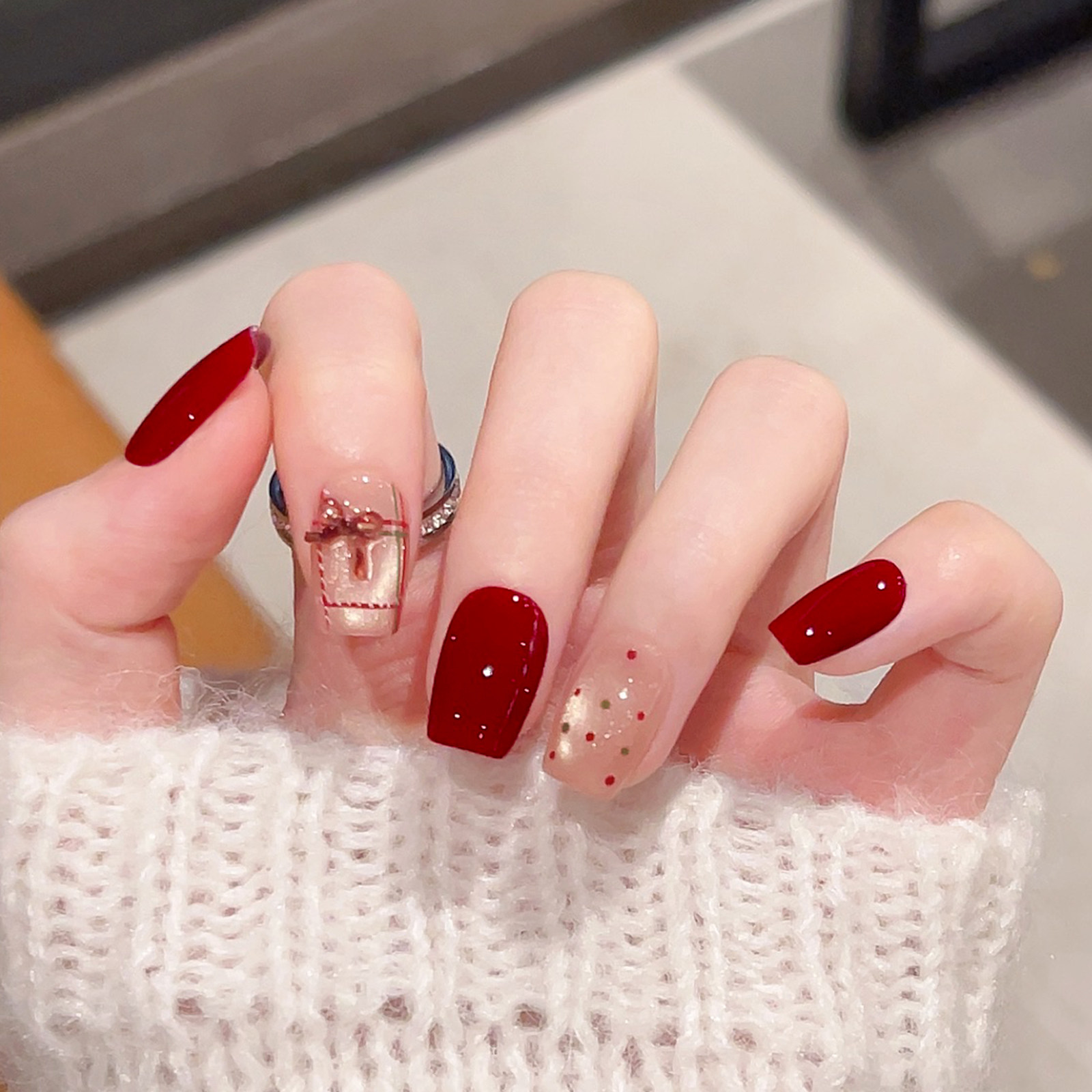 云皙波点蝴蝶结穿戴甲手工短款2026新年红色猫眼美甲高级指甲贴片,彩妆/香水/美妆工具,穿戴甲/甲片,淘宝优惠券,粉丝福利购,淘宝优惠卷