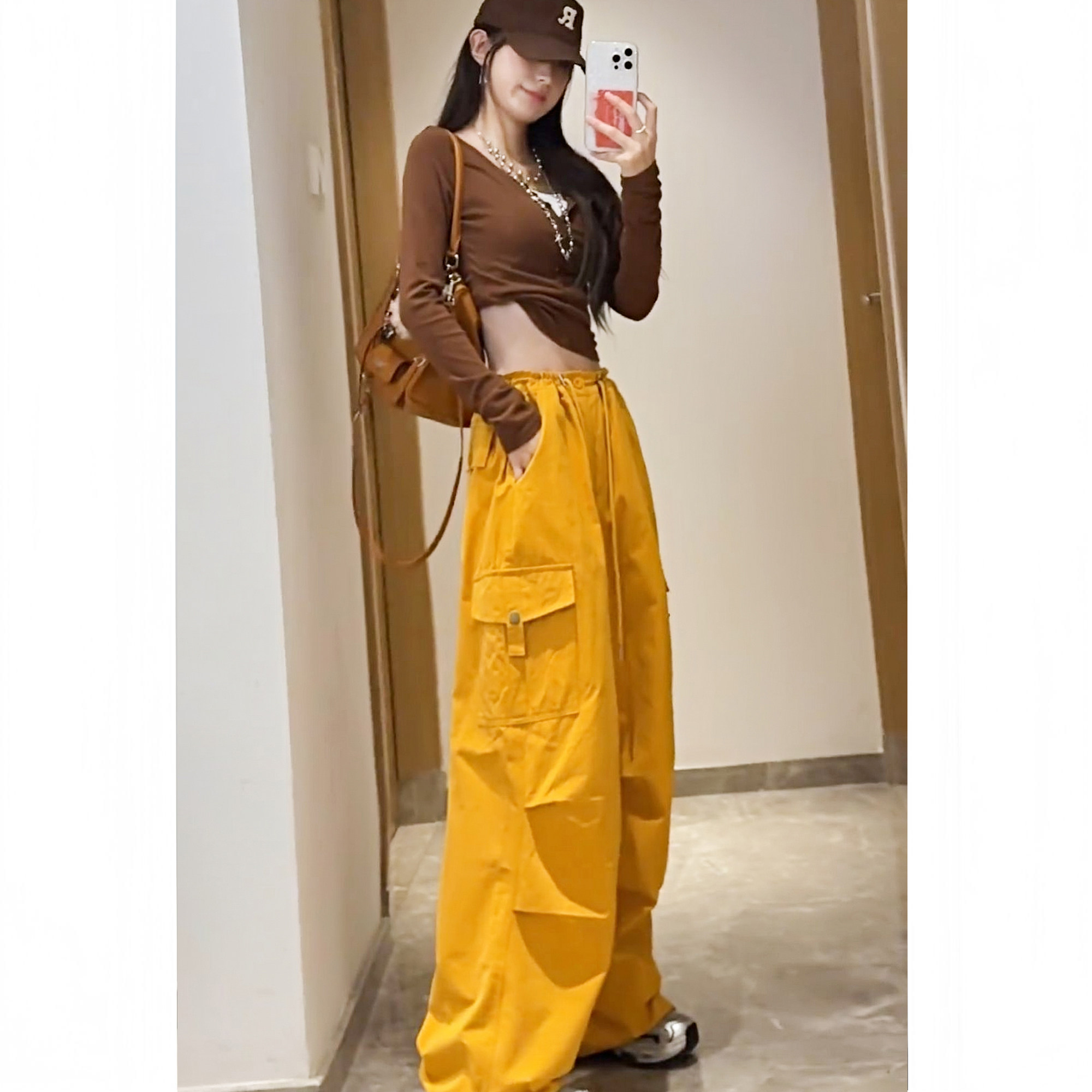 芒果黄工装裤女款秋季2025新款高腰显腿长宽松休闲阔腿裤口袋设计