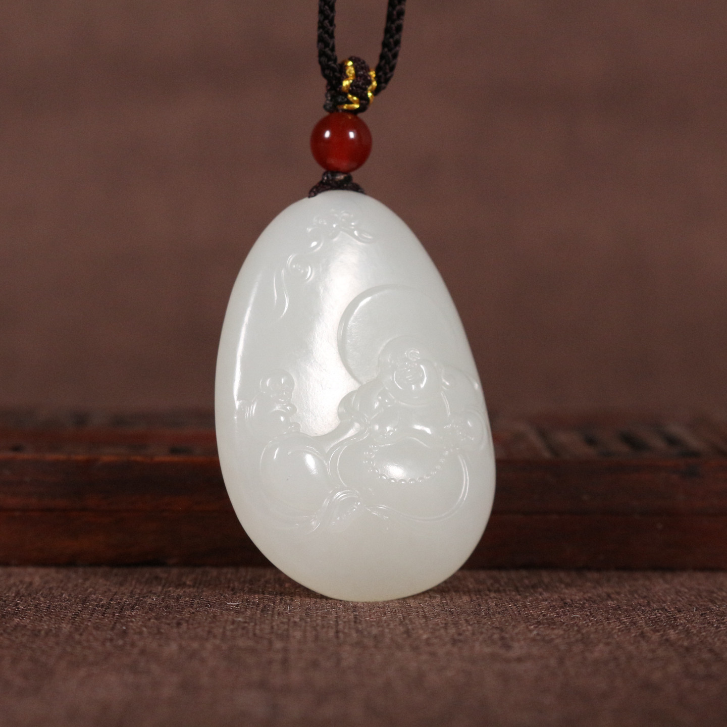 新疆和田籽料弥勒佛吊坠笑佛公生肖猴挂件满皮高青白天然玉石女款