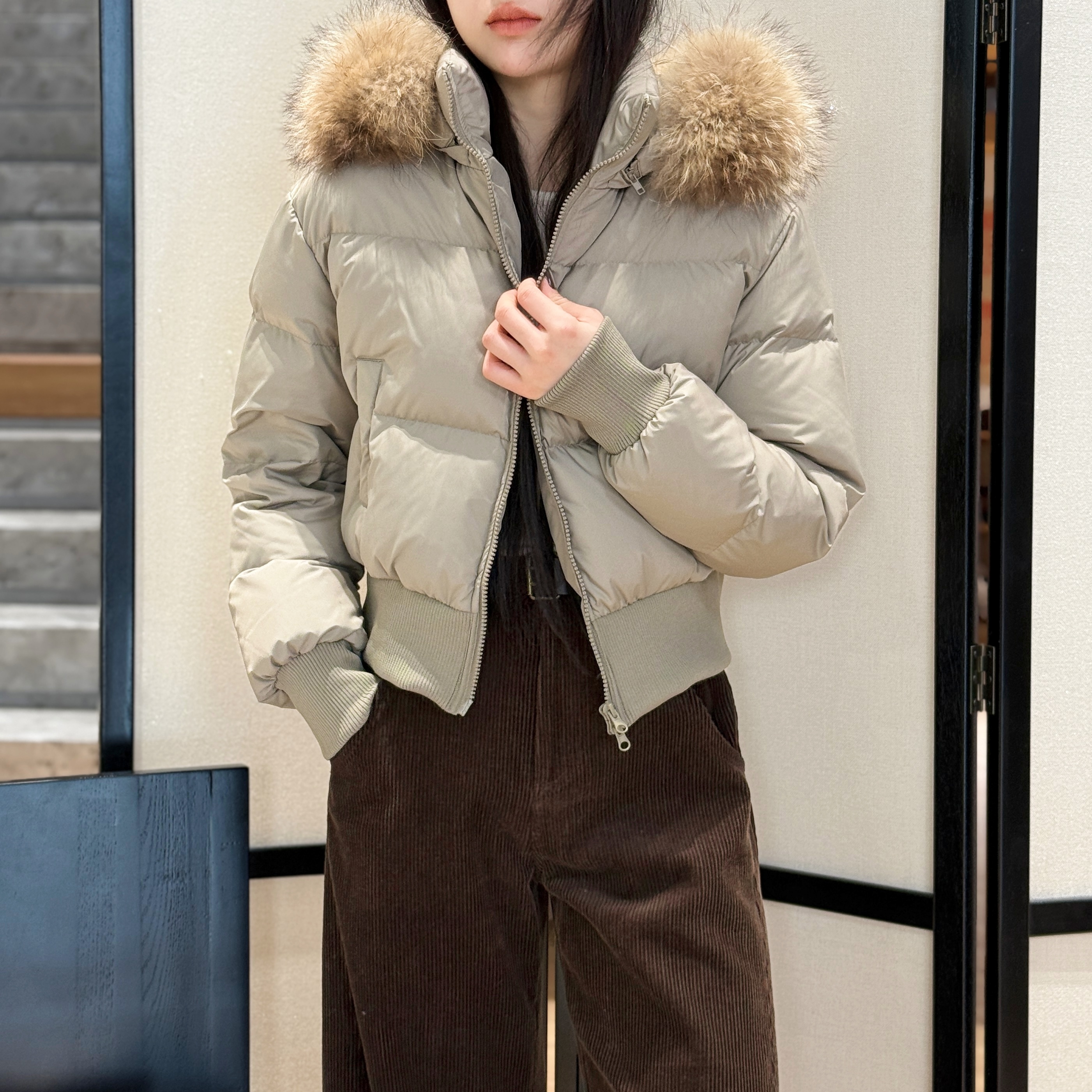 FM丨90白鸭绒丨短款貉子毛领防寒保暖面包羽绒服-MY6485