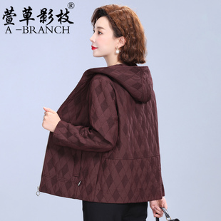 中年妈妈春秋外套短款2026新款洋气休闲小个子风衣中老年妇女上衣