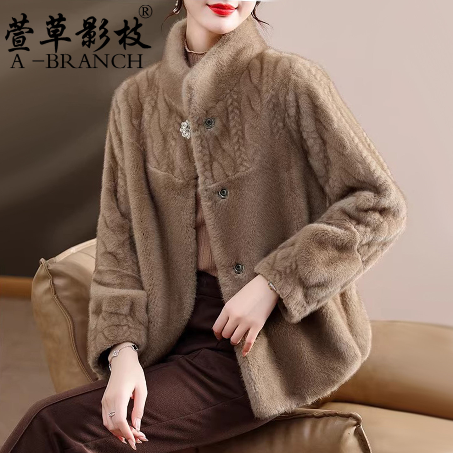 妈妈秋冬毛呢外套加厚中老年女高贵夫人仿水貂绒大衣洋气呢子上衣