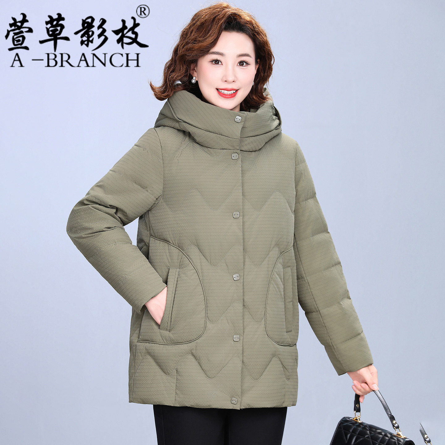 中年妈妈羽绒服女士中长款2025新款中老年洋气秋冬装小个子厚外套