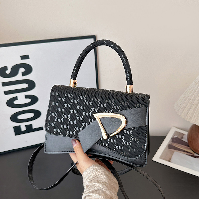 芊舒祺新款时尚百搭小方包小众皮带装饰手提时尚女单肩斜挎女包