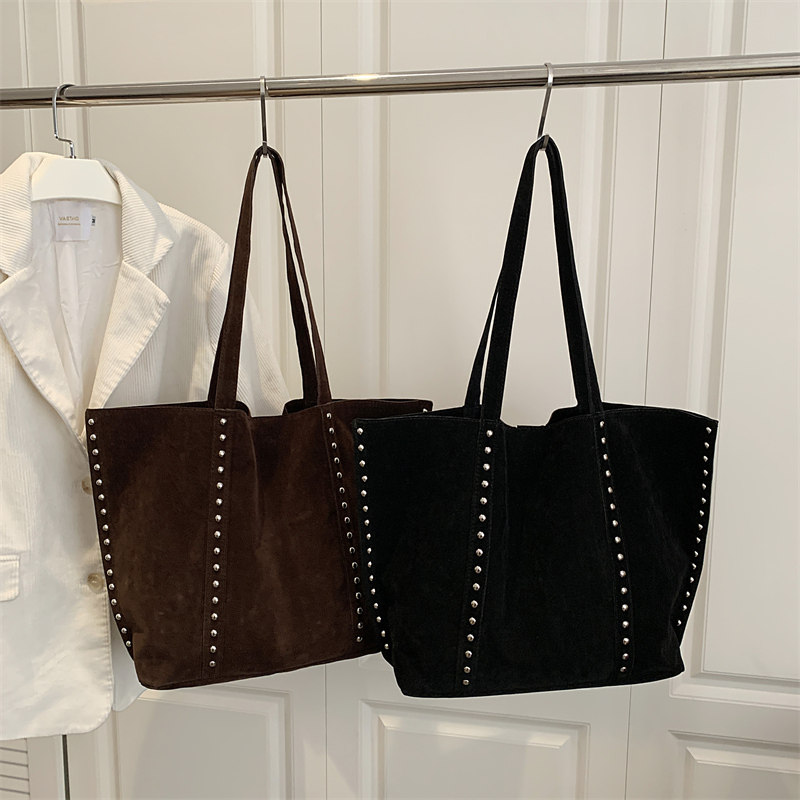 芊舒祺2026新款复古托特包女铆钉大容量手提包时尚百搭单肩包女包,箱包皮具/热销女包/男包,托特包,淘宝优惠券,粉丝福利购,淘宝优惠卷
