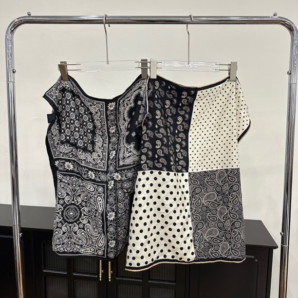 （老钱风精髓）经典腰果花真丝混羊毛手缝卷边丝巾四季款