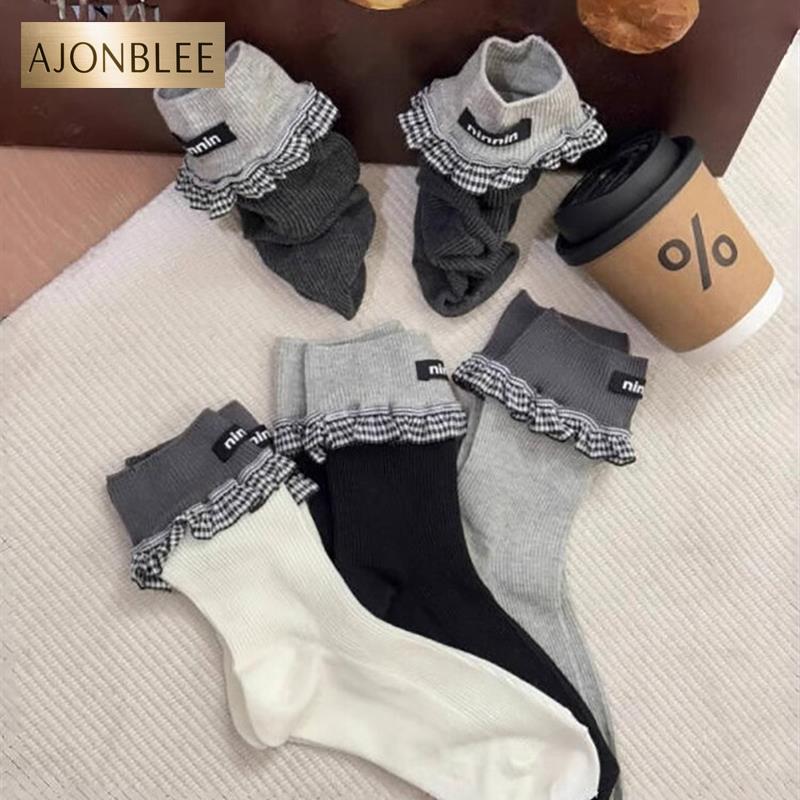 早春miu系字母小布标格纹花边袜子女~甜美洛丽塔堆堆袜