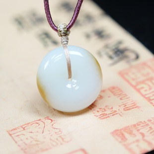 市价过万。老俄料和田玉糖羊脂白玉一级白平安扣甜甜圈吊坠 1098