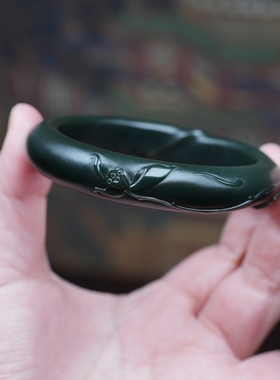 昆仑墟的舍利。新疆一细塔青和田玉锦鲤莲花柔光手镯 58圈口9030