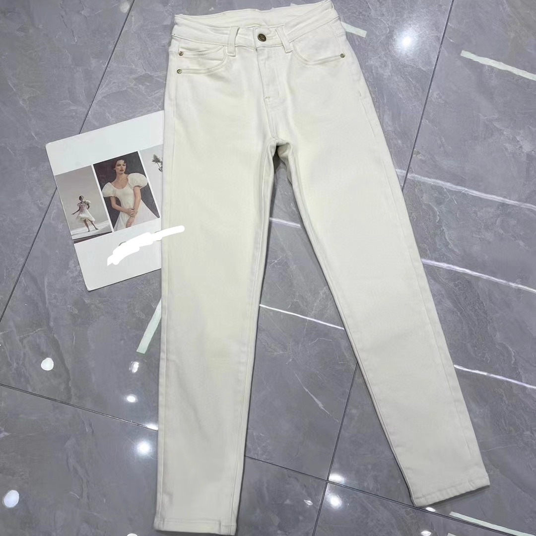 白色高腰小脚牛仔裤修身显瘦