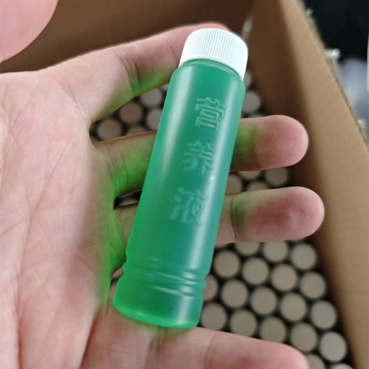 Hydroponic plant nutrient solution universal foliar hydropo